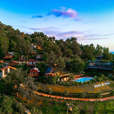 Botanik Goel Evleri Hotel Bucak Ngoại thất bức ảnh