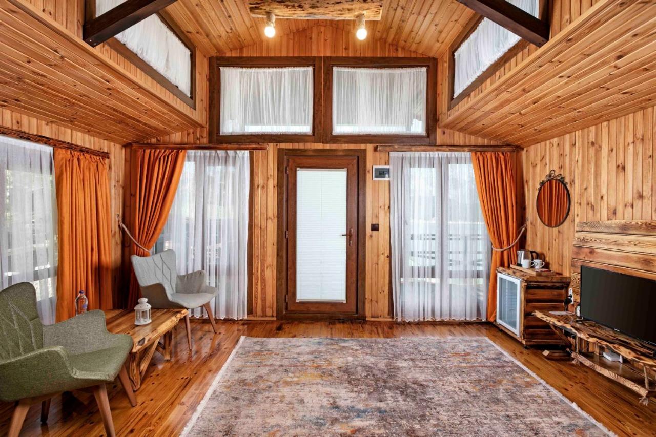 Botanik Goel Evleri Hotel Bucak Ngoại thất bức ảnh