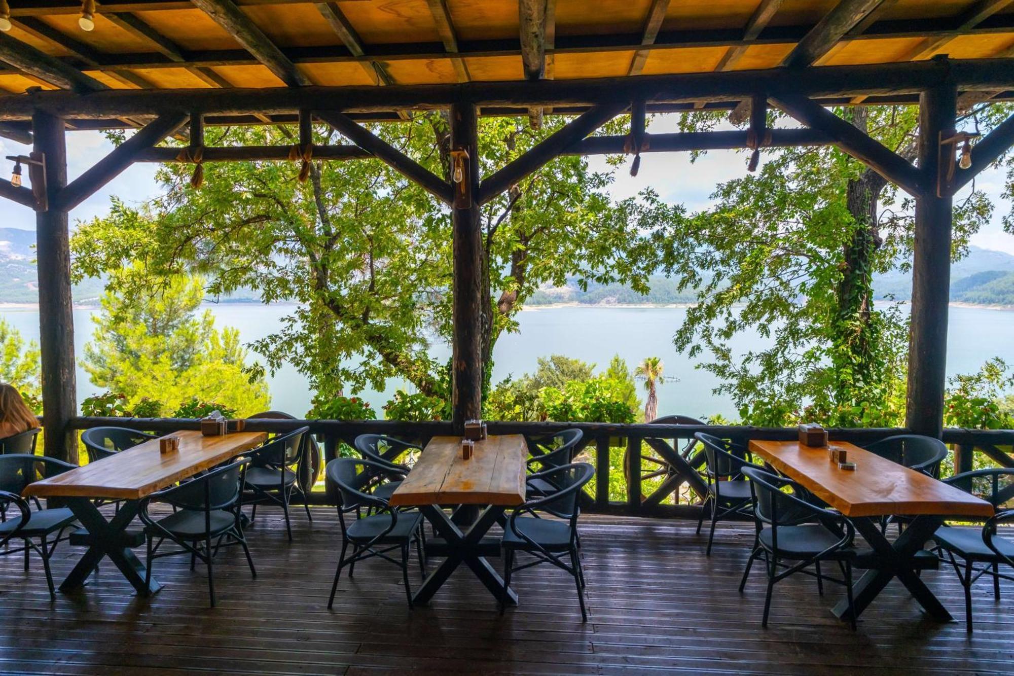 Botanik Goel Evleri Hotel Bucak Ngoại thất bức ảnh