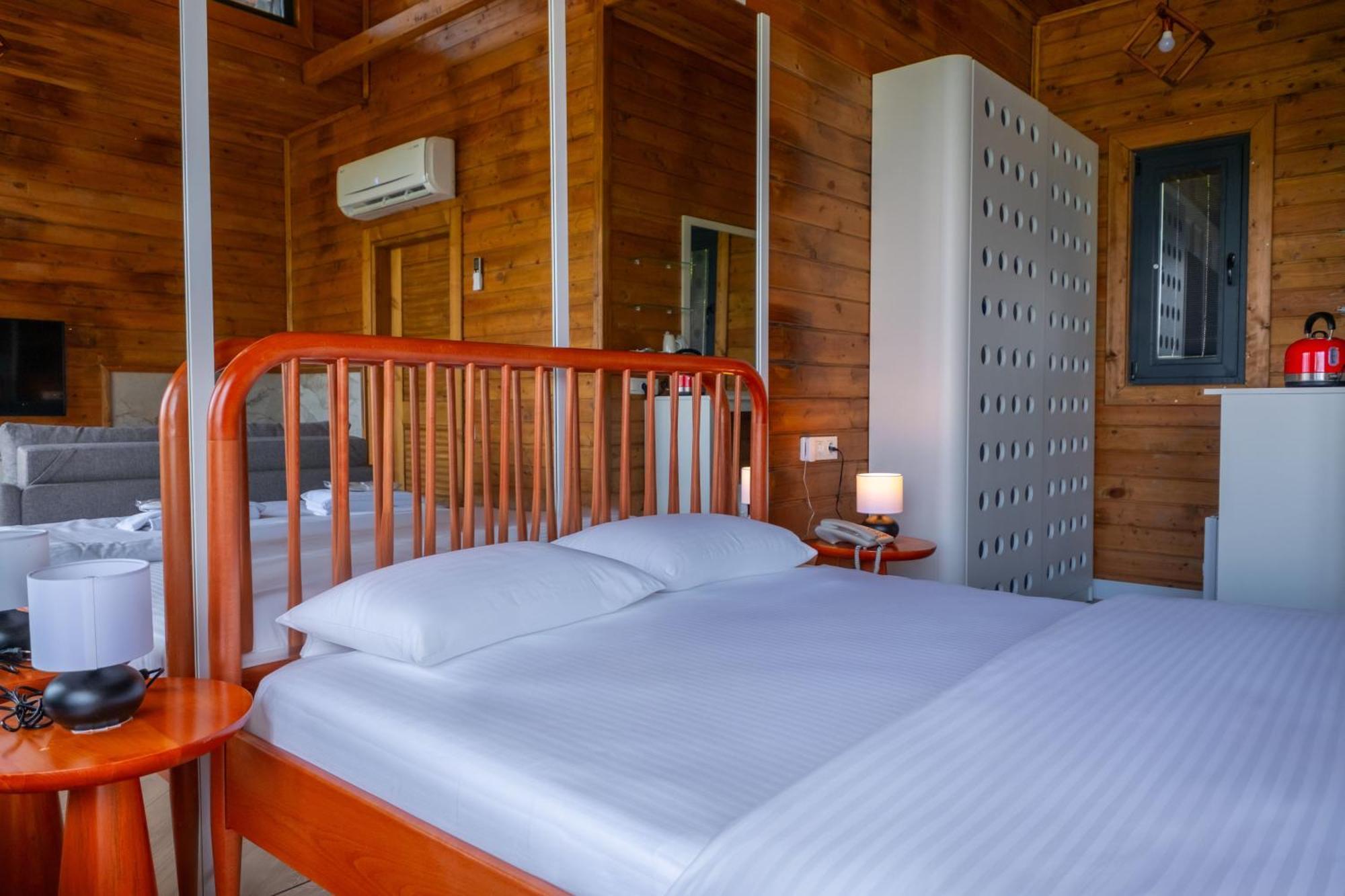 Botanik Goel Evleri Hotel Bucak Ngoại thất bức ảnh